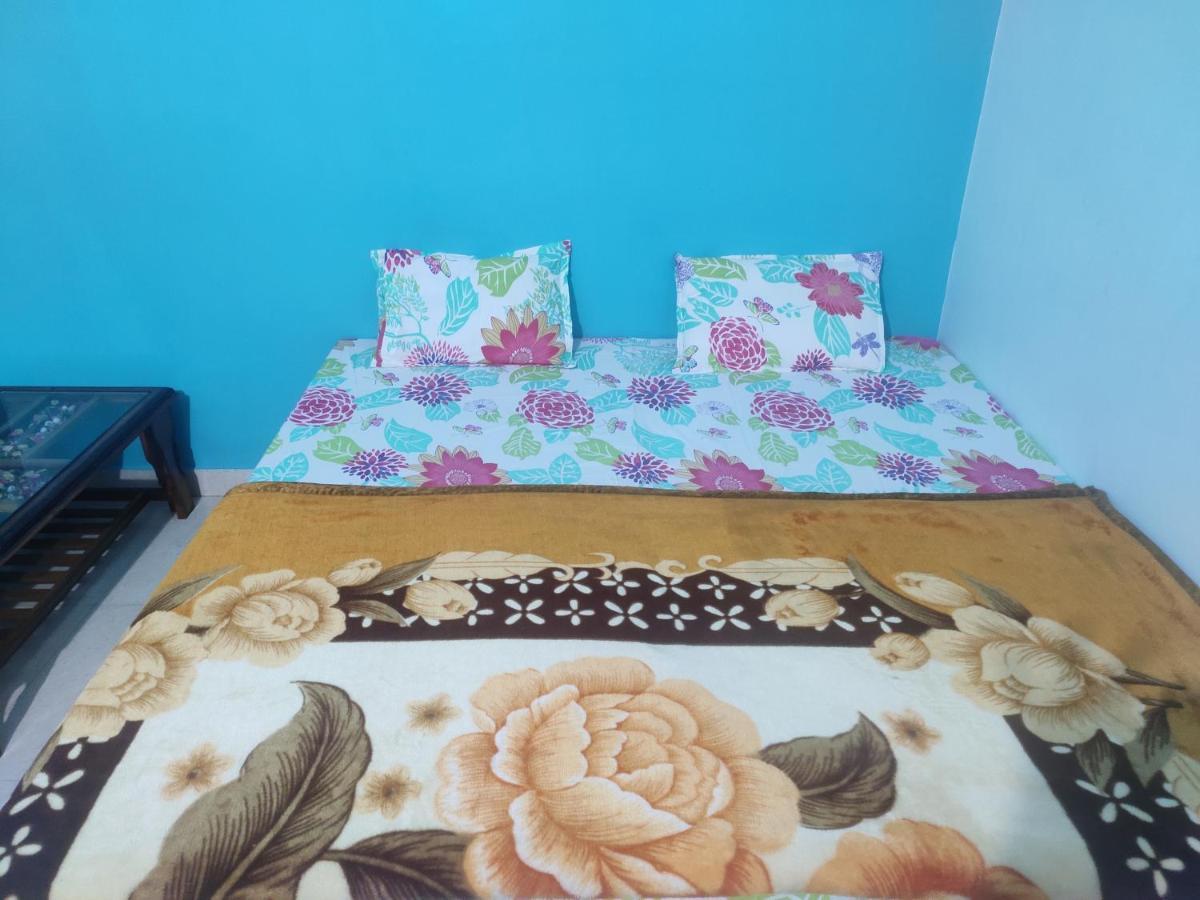 Nidhivan Homestay Vrindāvan Exterior foto