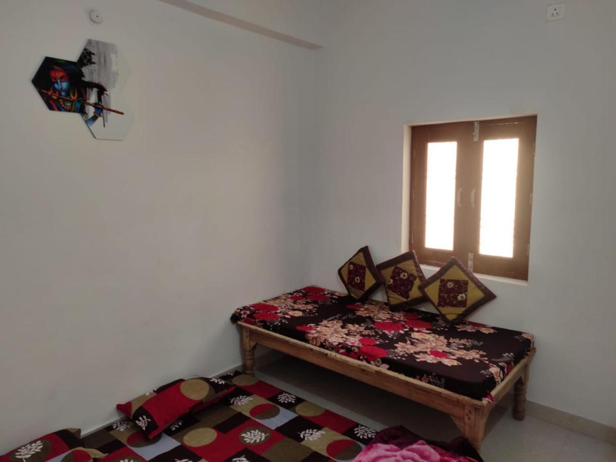 Nidhivan Homestay Vrindāvan Exterior foto