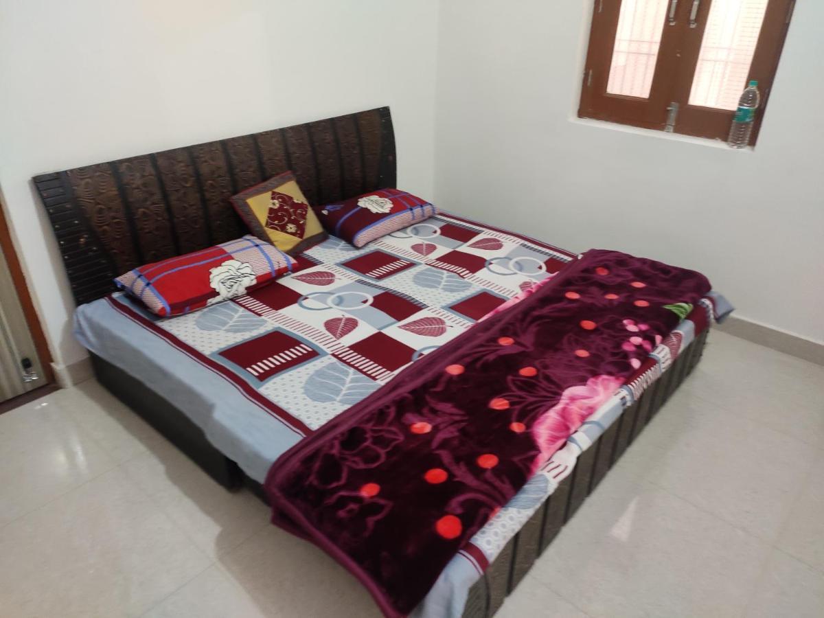 Nidhivan Homestay Vrindāvan Exterior foto